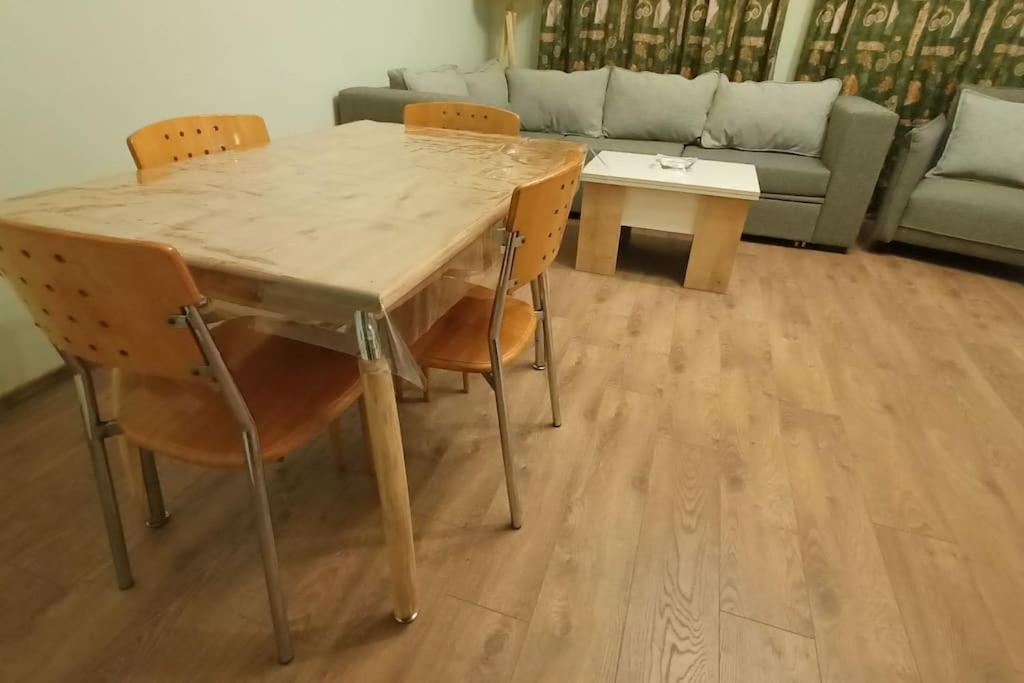 Flat 22 Daire Tiflis Dış mekan fotoğraf