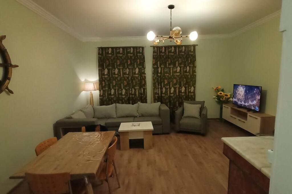 Flat 22 Daire Tiflis Dış mekan fotoğraf