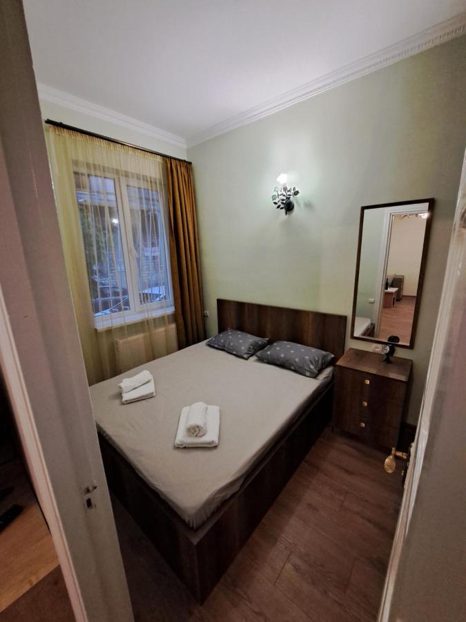 Flat 22 Daire Tiflis Dış mekan fotoğraf